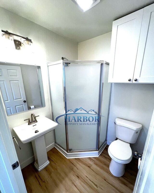 Building Photo - 1072 W 21st St