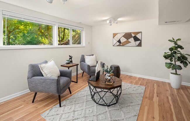 Building Photo - 12634 SE 30th St