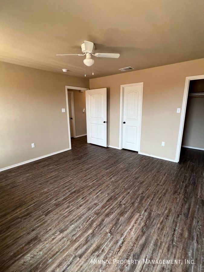 Building Photo - 2516 N Ave O