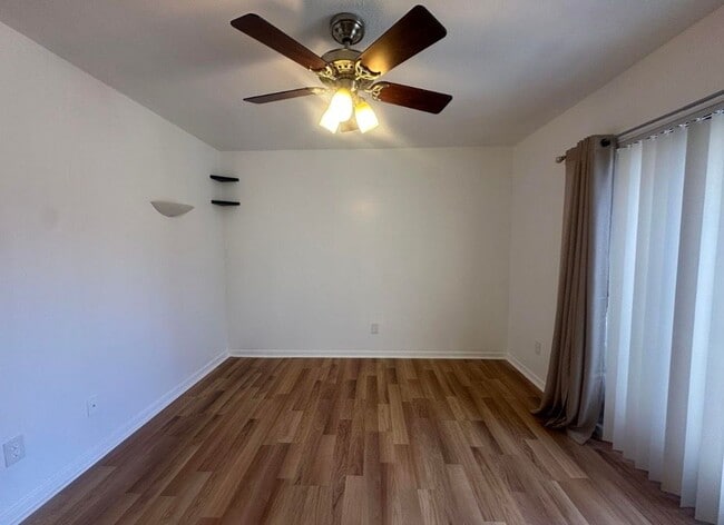 Building Photo - 8559 Boca Rio Dr