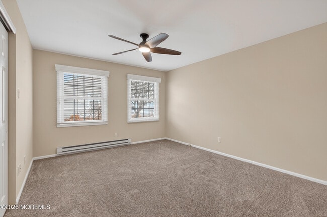 Building Photo - 69 William And Mary Sq