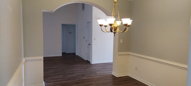 Building Photo - Bayberry Cove