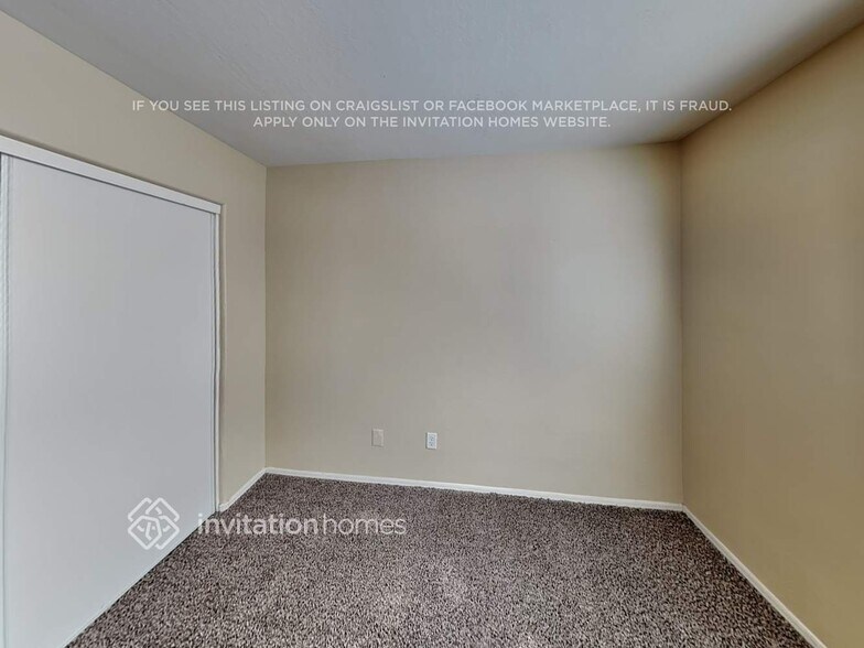 Building Photo - 2722 S 113th Ave