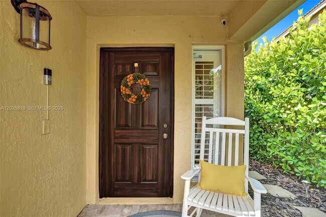 Building Photo - 1479 Sunset Way