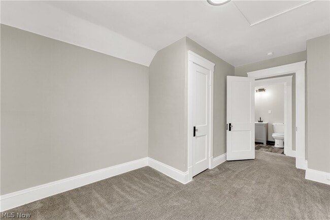 Building Photo - 1501 Botany Ave