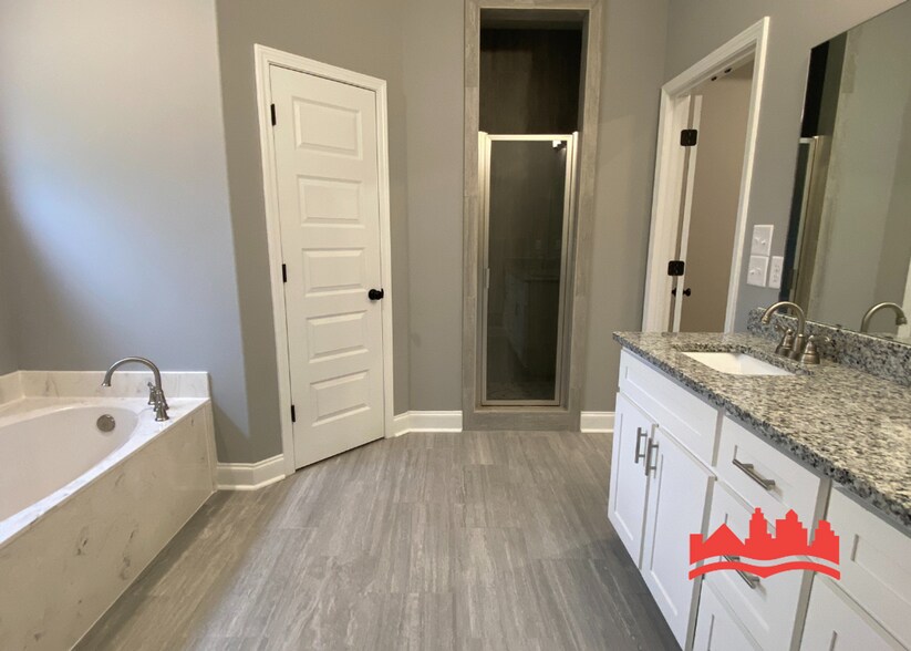 Building Photo - 10000 Messana St