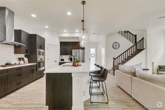 Building Photo - 6619 Mariposa Ct