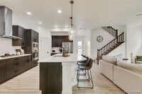 Building Photo - 6619 Mariposa Ct
