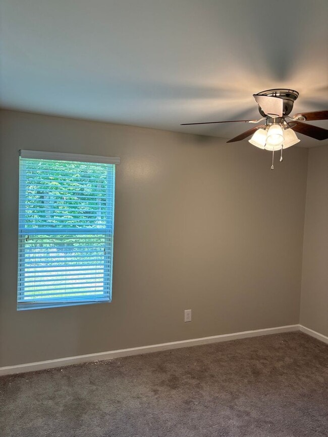 Building Photo - August Rent Free - Elegant, Modern Home in...