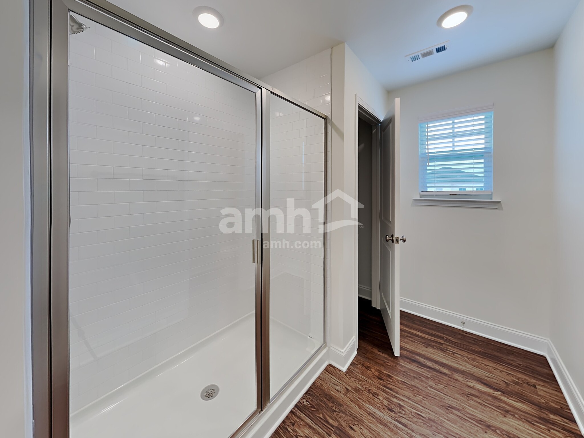 Building Photo - 437 Bluewater Dr