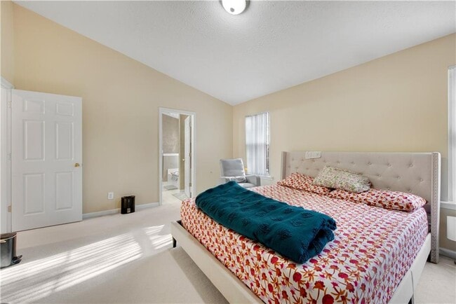 Building Photo - 10005 Lauren Hall Ct