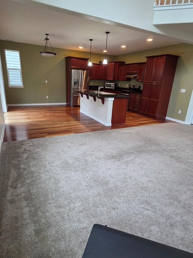 Building Photo - Beautiful 3-Bed Home with Private Yard and Modern Upgrades