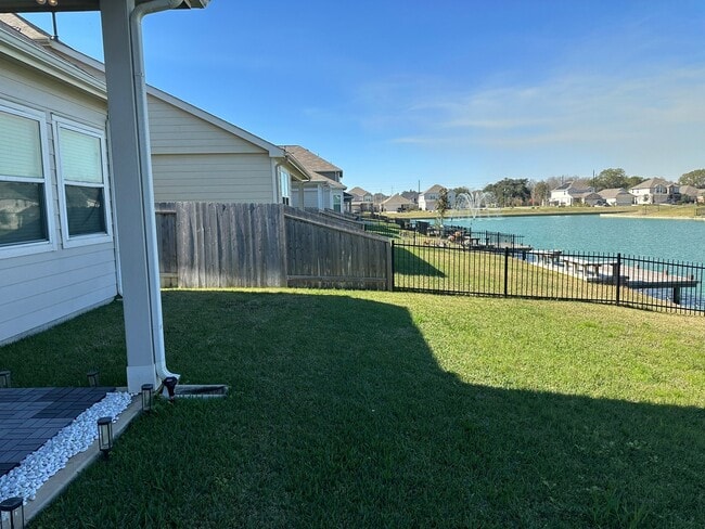 Building Photo - 24830 Bastiani Canvas Ln