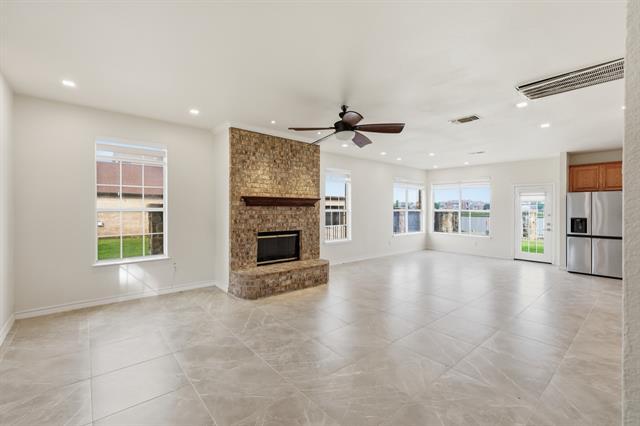 Building Photo - 3705 Menard Dr