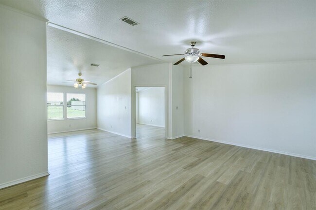Building Photo - 132 Co Rd 247