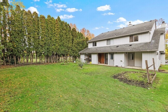 Building Photo - 5620-5624 NE Killingsworth St.