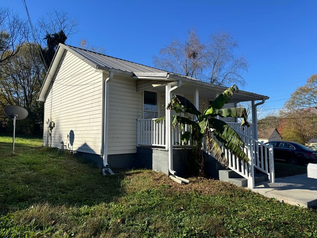 Building Photo - 2/1 in Shelby, NC - In process of finishing