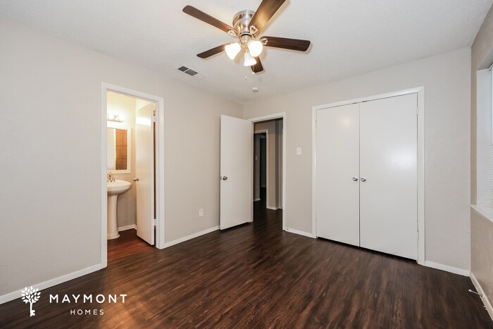 Building Photo - 10424 Muskogee Dr