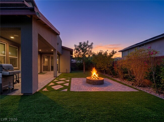 Building Photo - 9696 Starlight Ridge Ave