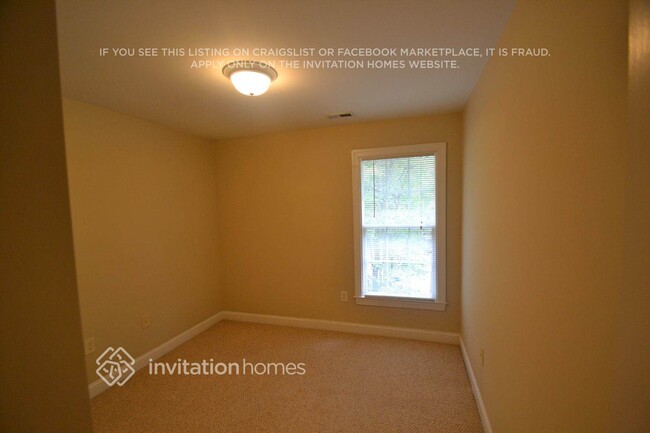 Building Photo - 3000 Telefair Ln