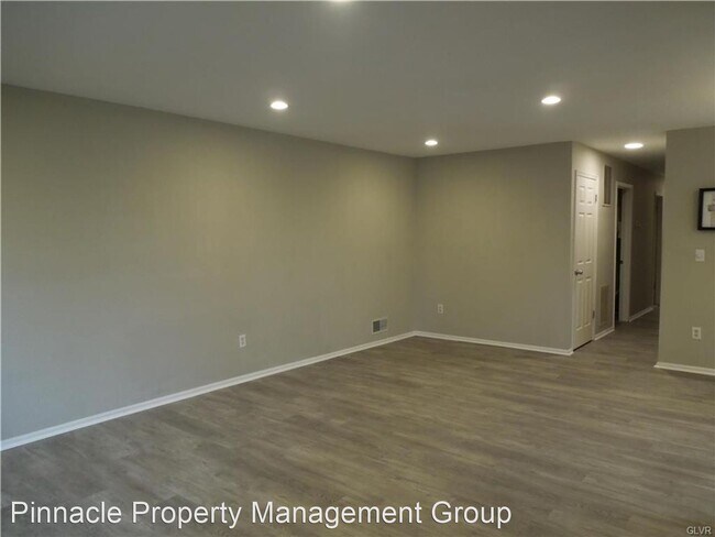 Building Photo - 2 br, 2 bath House - 1928 Mattis St