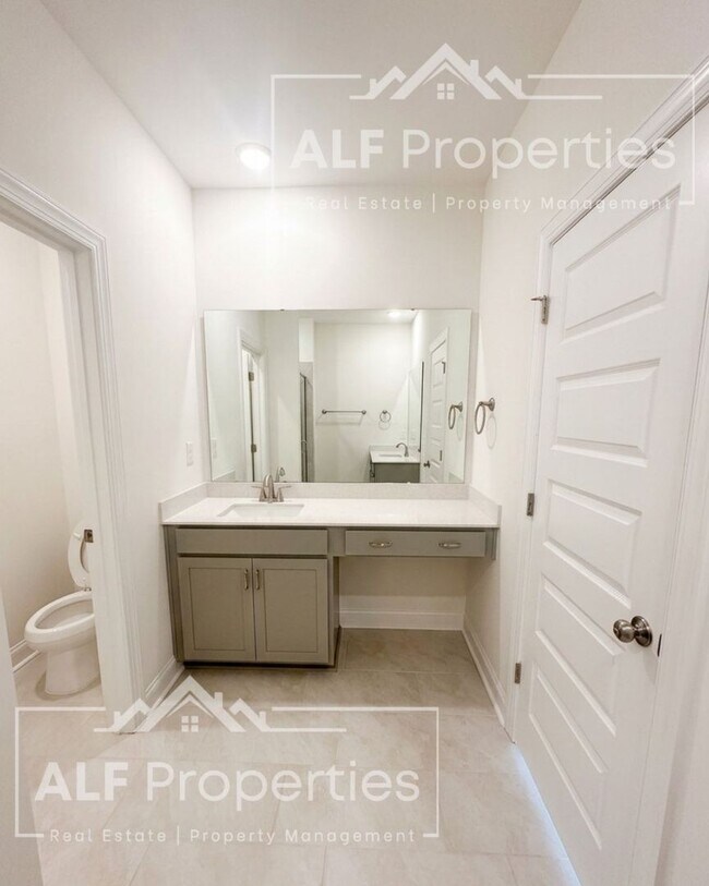Building Photo - Luxury Downtown Wake Forest Living – Brand-New End Unit with Rooftop Terrace