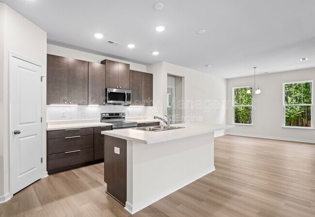 Building Photo - 9735 Kaleidoscope Row