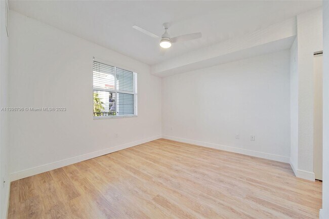 Building Photo - 10170 SW 7th St
