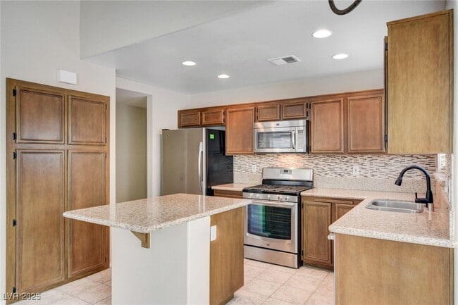 Building Photo - 9037 Trumpet Ct