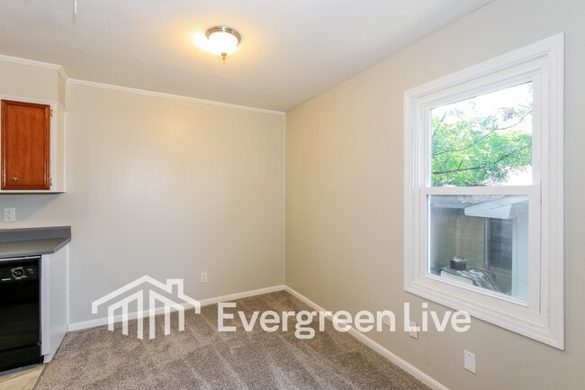 Building Photo - 1656 Kentucky Ave