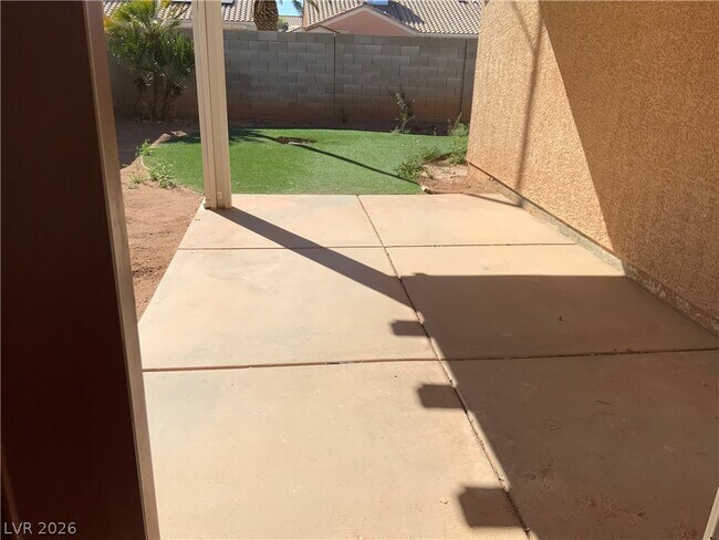 Building Photo - 216 Red Cloud Terrace