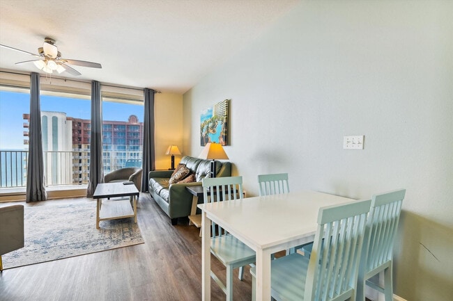 Building Photo - 104 Gulfside Ct