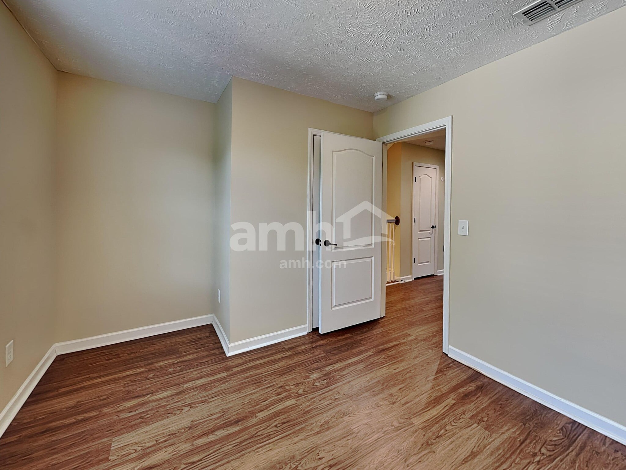 Building Photo - 1205 Sundown Ct
