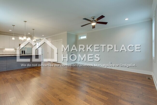 Building Photo - 2119 Herman St