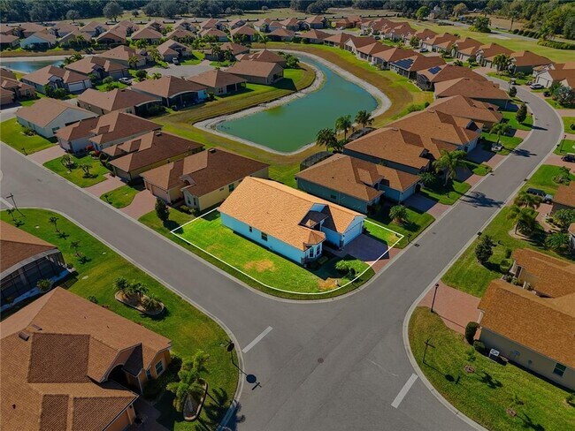 Building Photo - 1033 Sawgrass Dr