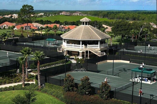 Building Photo - 482 W Fenway Dr