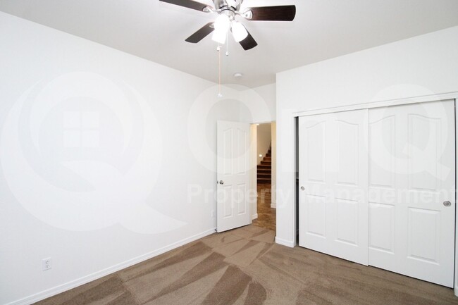 Building Photo - 3929 E Tonto Pl