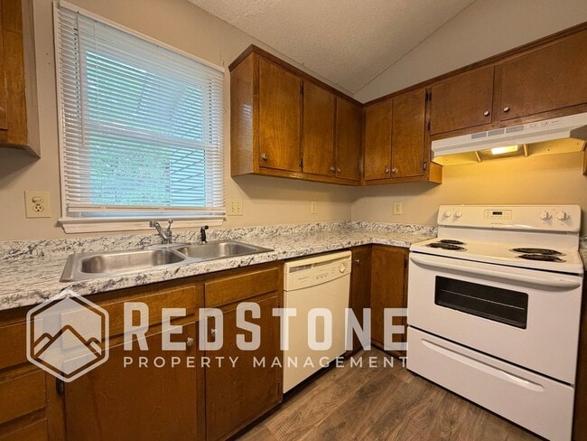 Building Photo - 2302 Morningside Dr