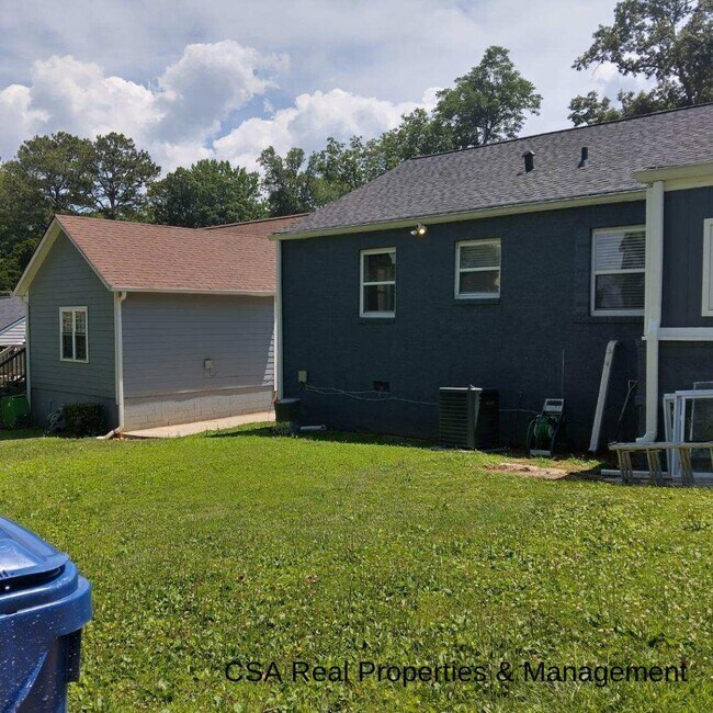 Building Photo - 2343 Beecher Rd SW