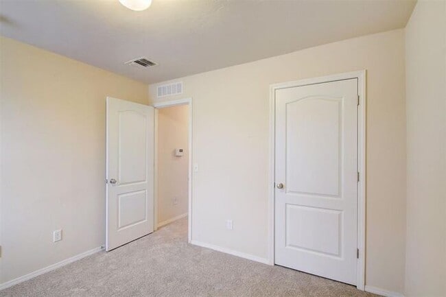 Building Photo - Amazing 3bed 2 Bath 2 Car Garage in Marble Leaf Addn Edmond OK