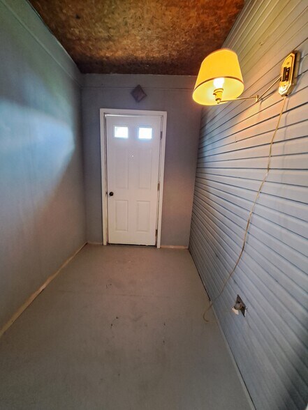 Building Photo - 852 8th Ave