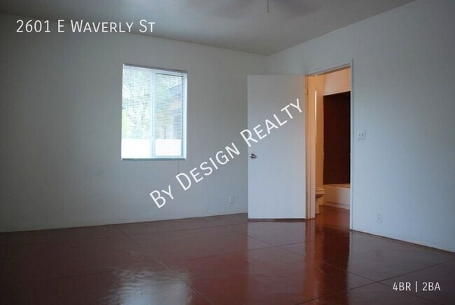 Building Photo - Blenman-Elm 4 Bed 2 Bath - Reserve NOW for March 2026 or Later