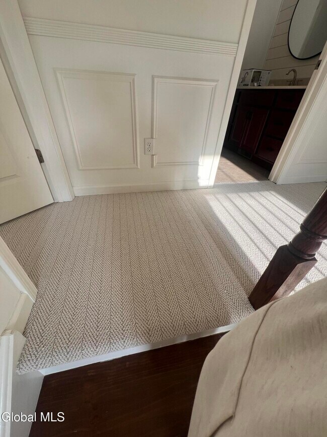 Building Photo - 10 Swatling Dr