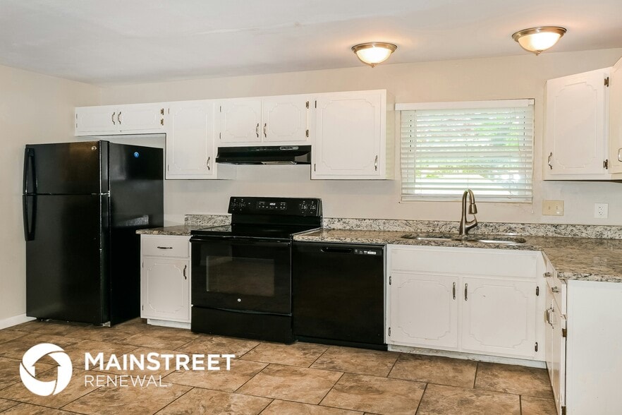 Building Photo - 2075 Cordoba Dr