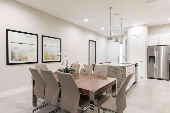 Building Photo - 7586 Sunny Dreams Ln