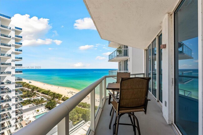 Building Photo - 6515 Collins Ave