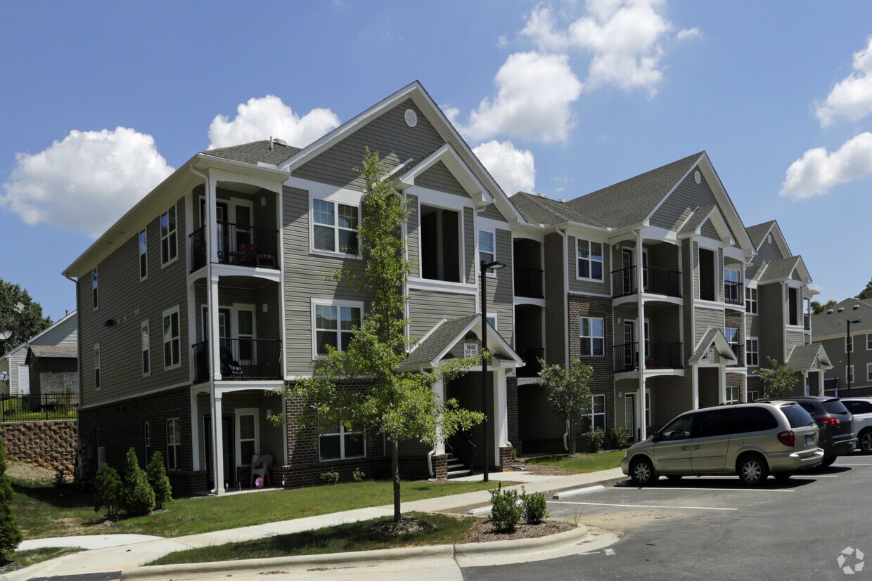 The Bluffs At Walnut Creek Raleigh