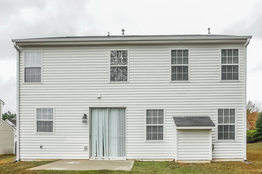 Building Photo - 7121 Silver Mine Crossing SE