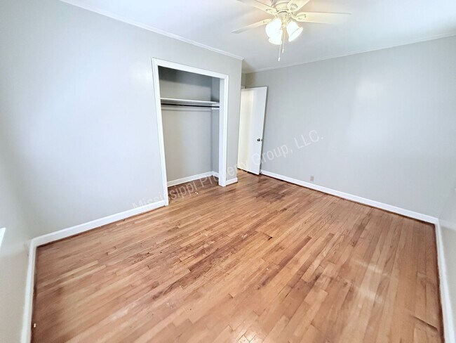 Building Photo - 3BR/2BA For Rent