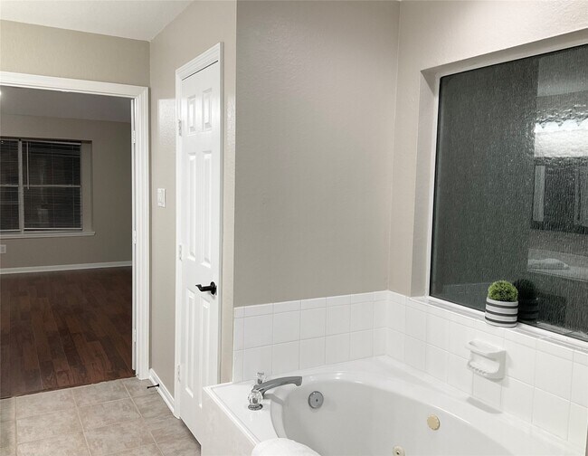 Building Photo - 43 N Merryweather Cir